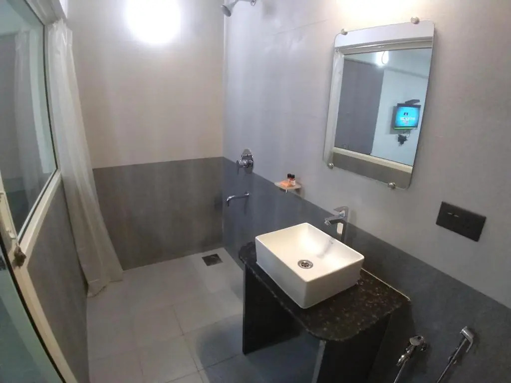 Kays Riverview Resort - Near Baga Beach