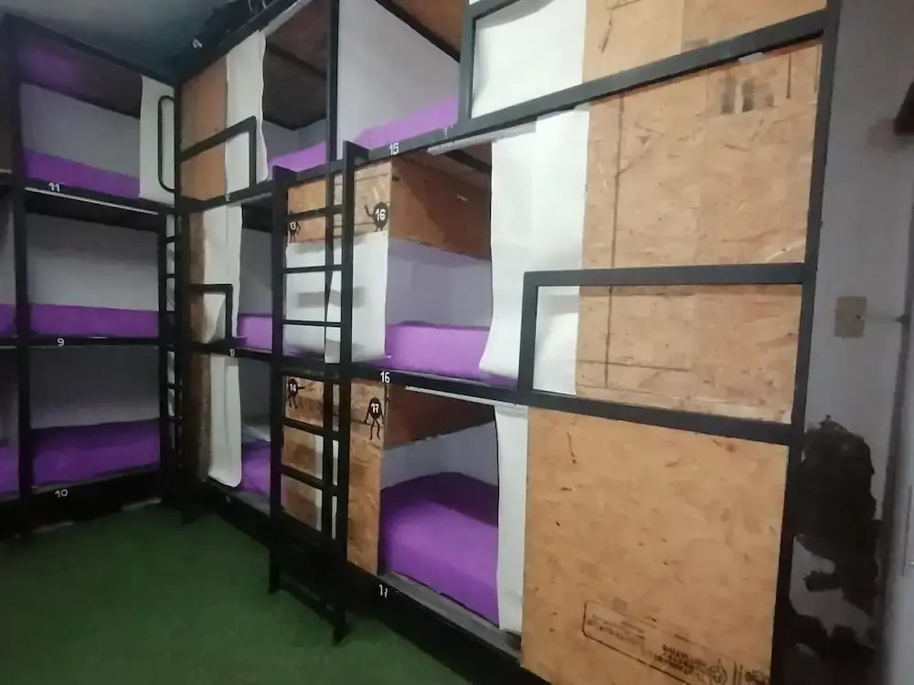 Hostal La Antigua Capsula