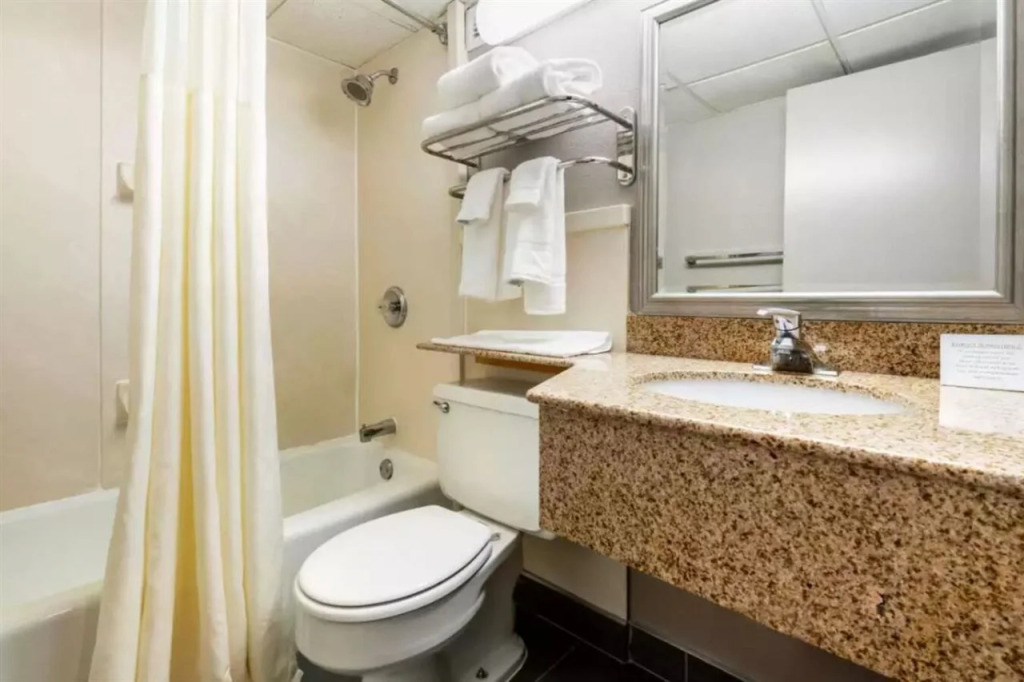 Clarion Hotel Conference Center New Cumberland