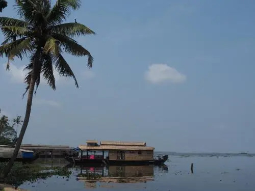 Canoe Ville