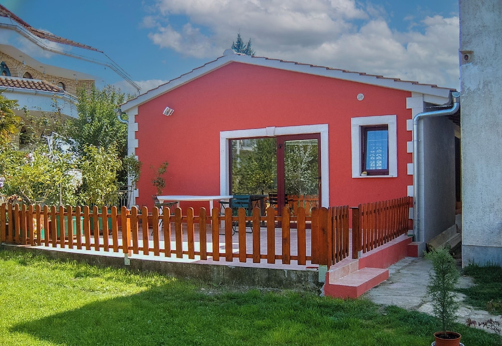 House Nada