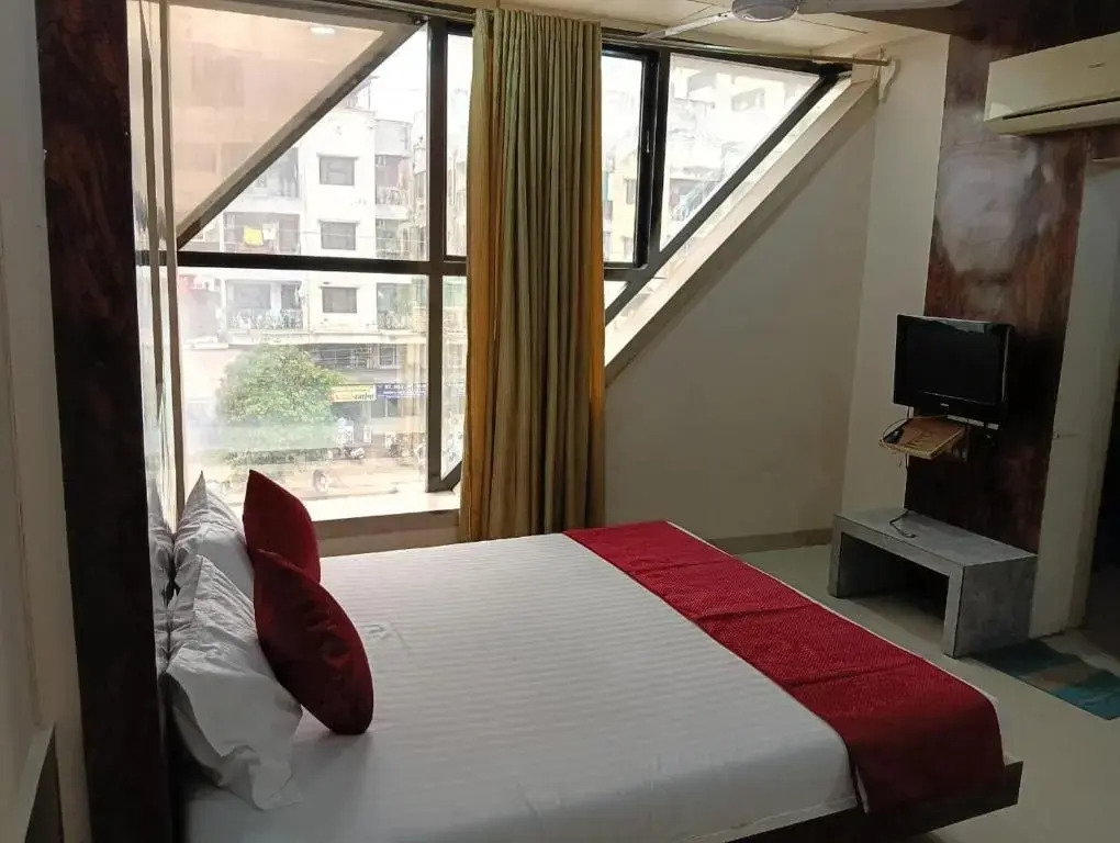 Tirupati Palace Hotel