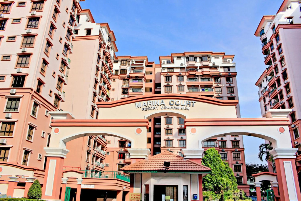 Marina Court Resort- 2 Units Connecting 3Bedroom Pool View Apartment Free 3 Parking MAXIMUM 18PAX INCLDING KIDS