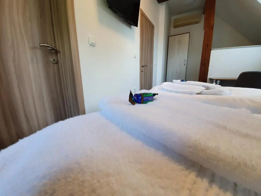 Rooms Korina