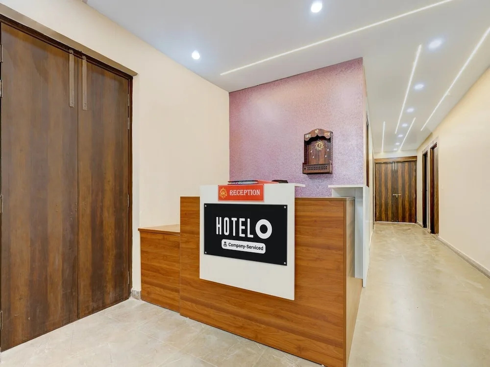 Super Hotel Pari Chowk Formerly The Divine KRC