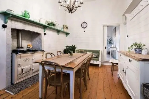 Lake Daylesford Country House