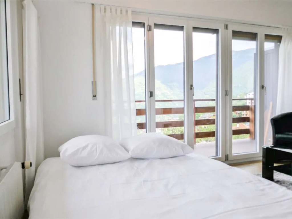 Apartment Les Arolles A1 by Interhome