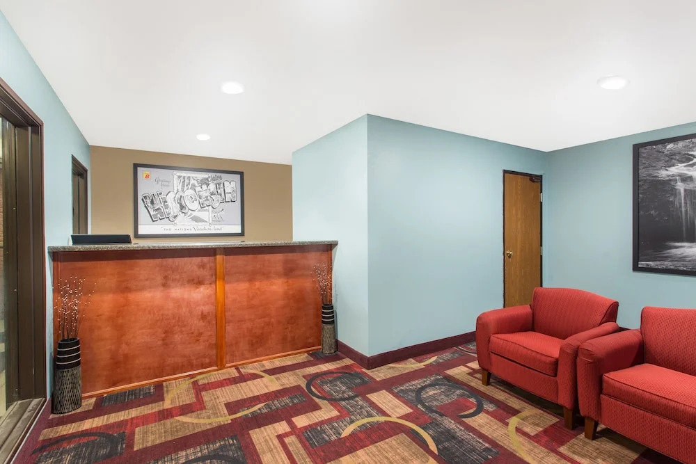 Knights Inn Eau Claire