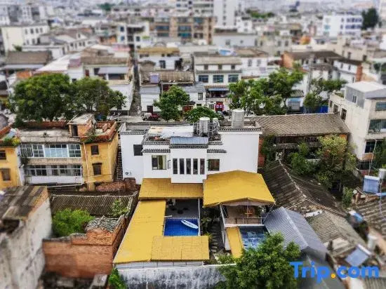 Jianshui Sunset Holiday Homestay (Jianshui Ancient City Confucian Temple Branch)