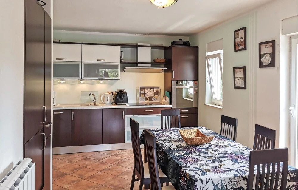 Awesome Apartment in Kastav With Wifi and 3 Bedrooms