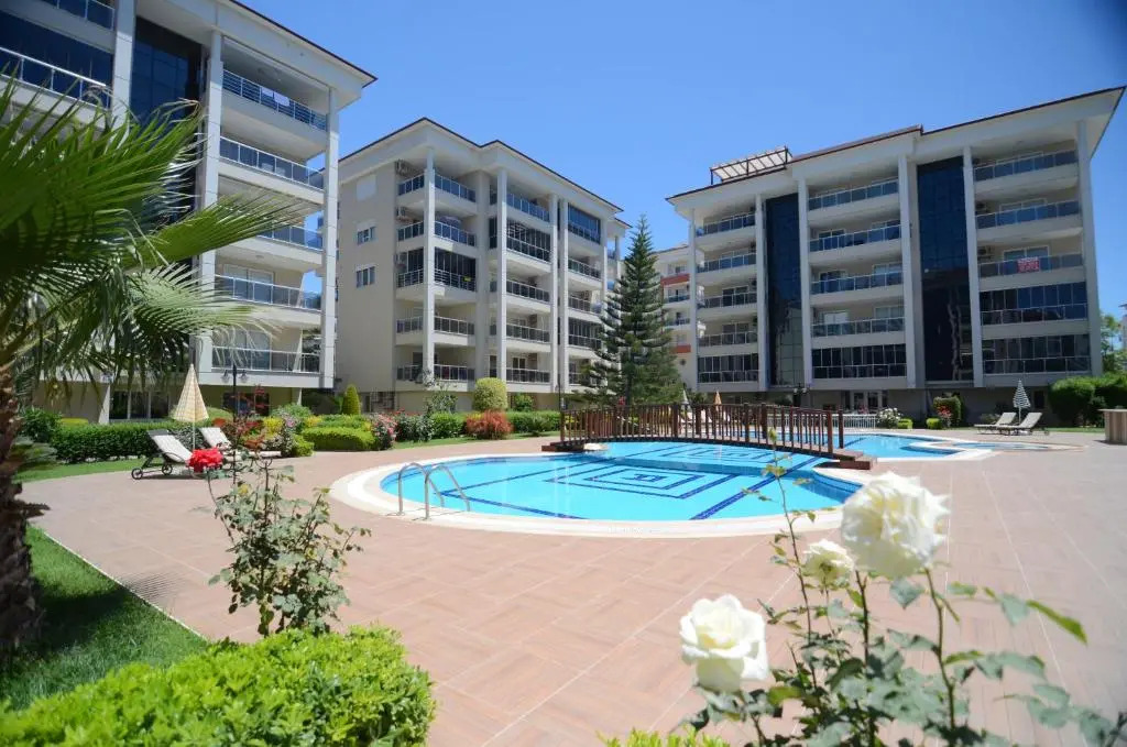 Luxury Four Seasons Residence Alanya Kestel 1+1 Apartment