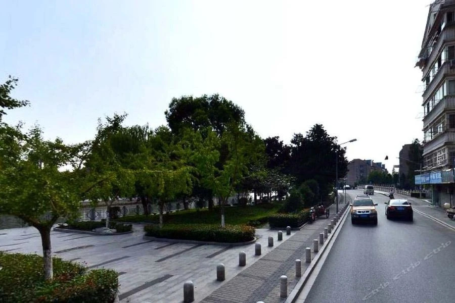 Vienna Hotel Songjiang Wanda Guangfulin Road