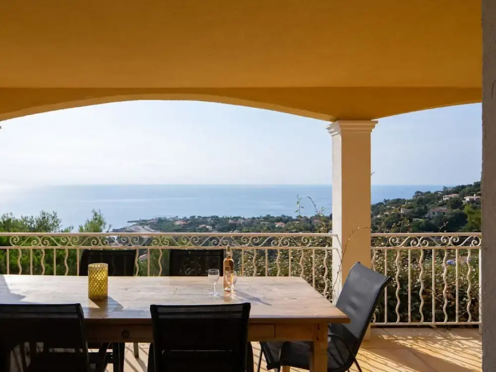 Rainier - Villa Monte Carlo