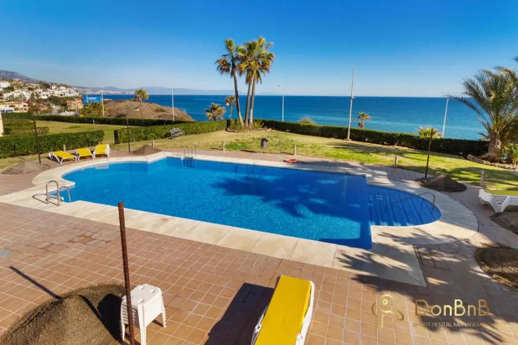 Beautiful apartment with sea view in Mijas costa