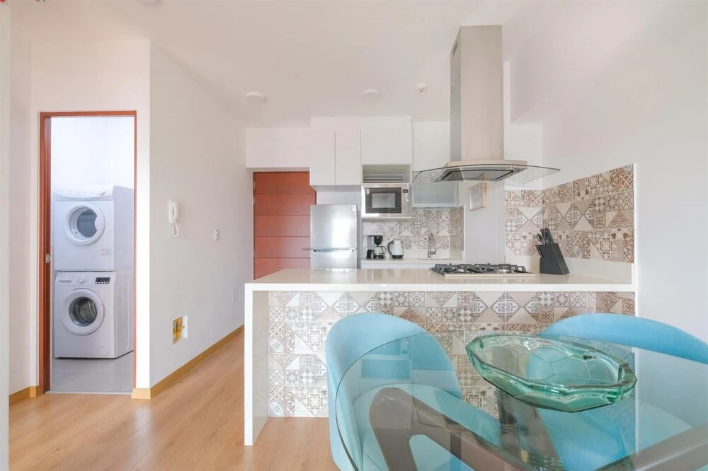 Modern 1 BR Barranco Apartment High Floor