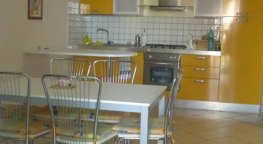 Zeus Apartments