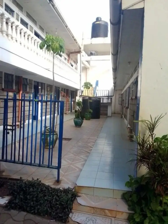 Kamuruana Highway Motel Kutus