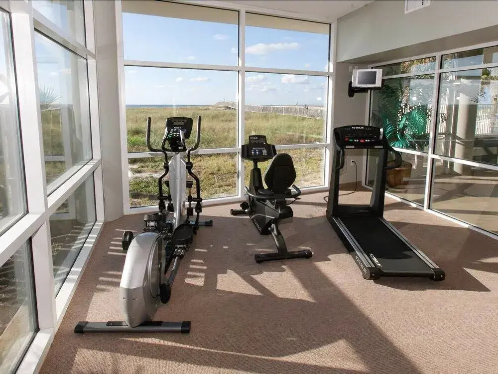 Tidewater 709 - 3 Br condo by RedAwning
