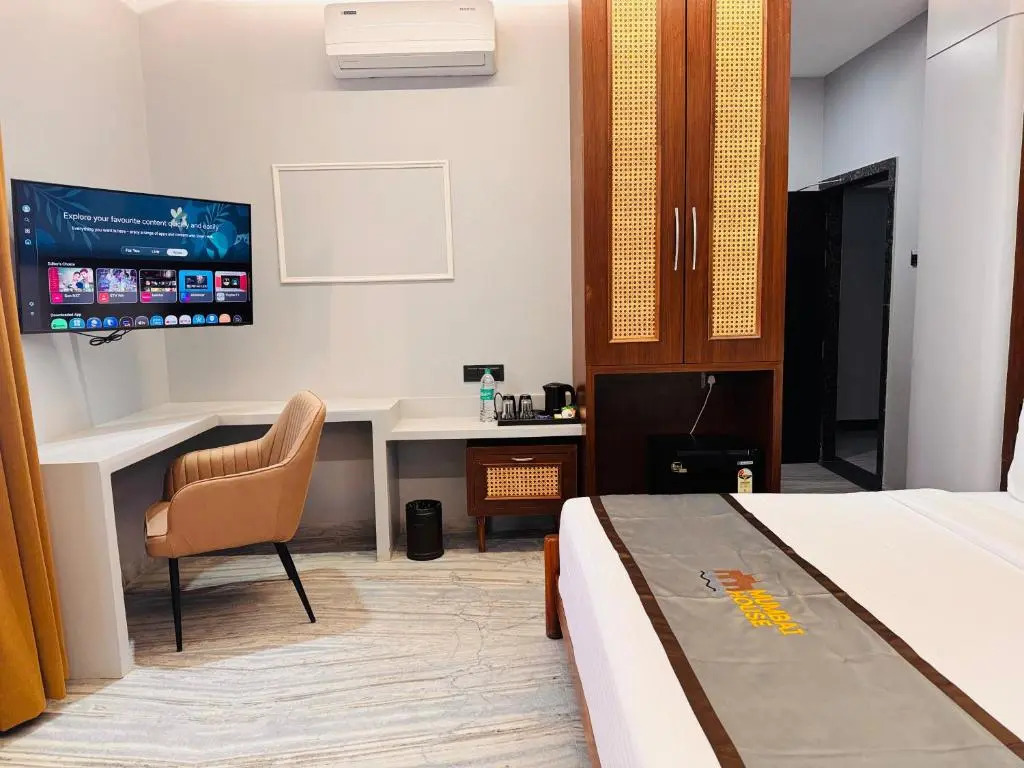 Hotel Mumbai House Pithampur