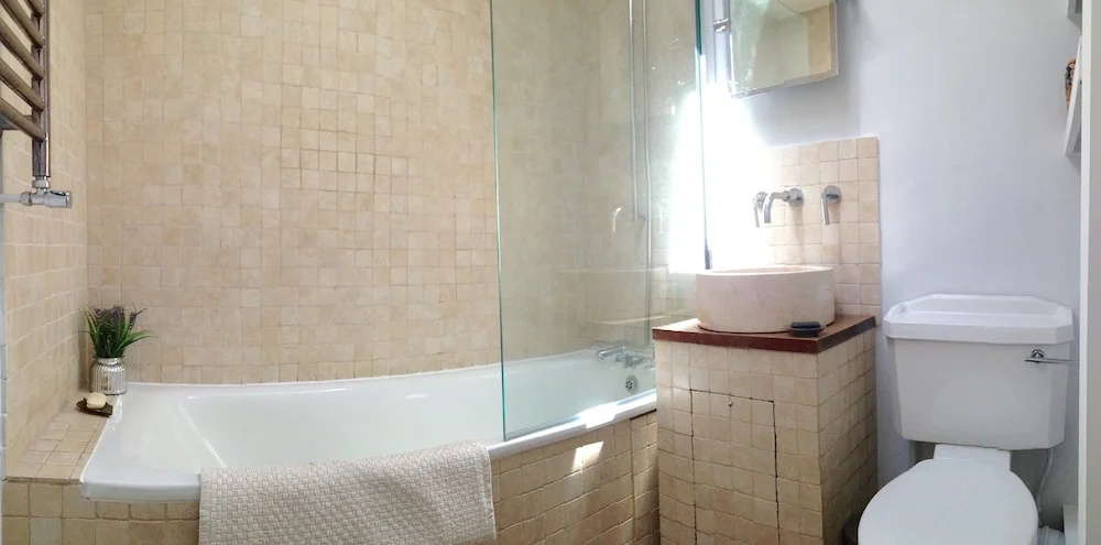 2 Bedroom Apartment In Chelsea With Terrace
