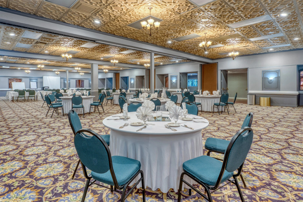 SureStay Plus Hotel by Best Western Reno Airport
