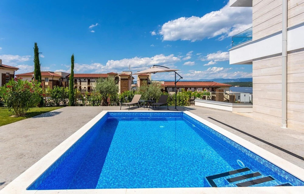 Awesome Apartment in Malinska With Outdoor Swimming Pool, Wifi and 2 Bedrooms
