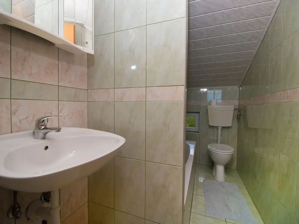 Secluded Holiday Home in Azillanet With Private Pool