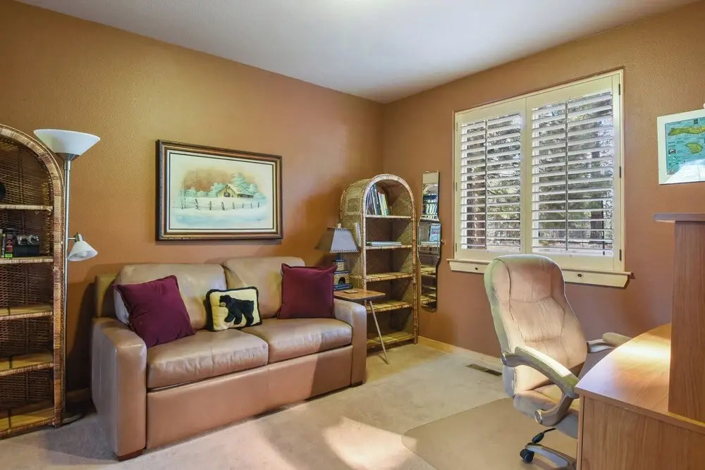 Crystal Charm Amazing 3 BDR Condo Close to Beaches, Casinos, & Skiing!