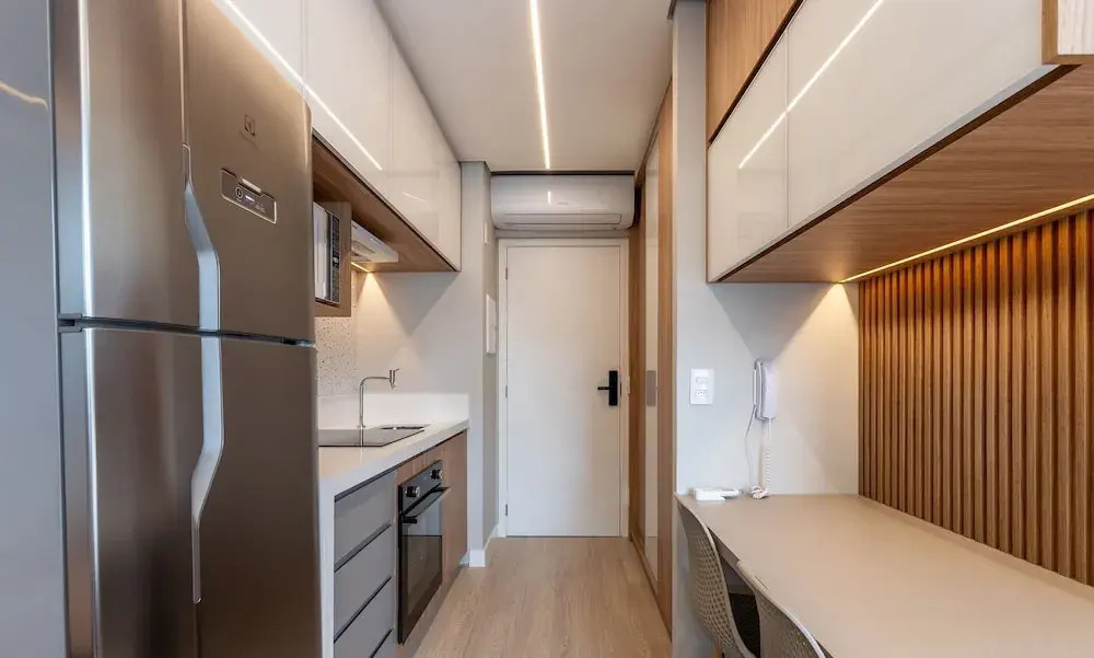 Modern Studios on R. Augusta 800m From the Subway - OAG