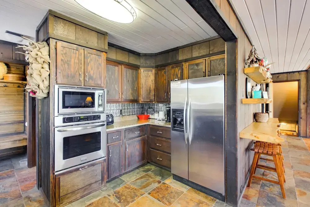 Angel Fire Cabin w/ Game Room ~ 4 Mi to Ski Resort