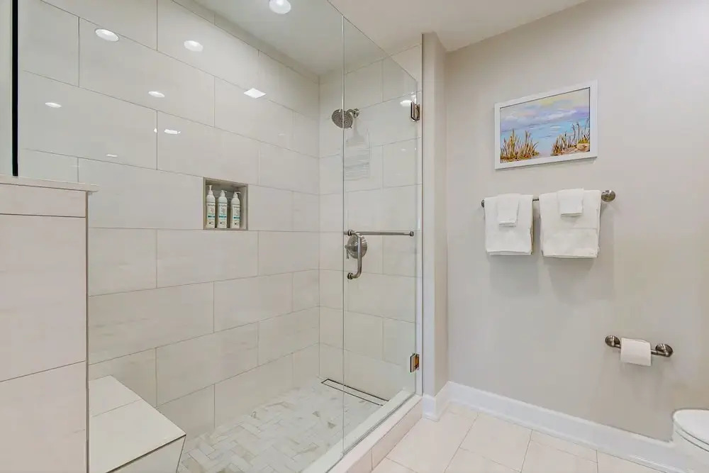 Dog-friendly Oceanfront Townhouse With Covered Balcony, Views, Pool & AC