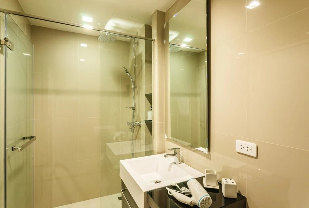 D218 - Luxury Studio for 2 in Patong Beach With Pool Gym