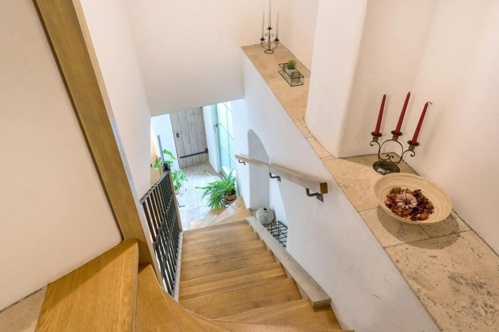 Nobles Apartments