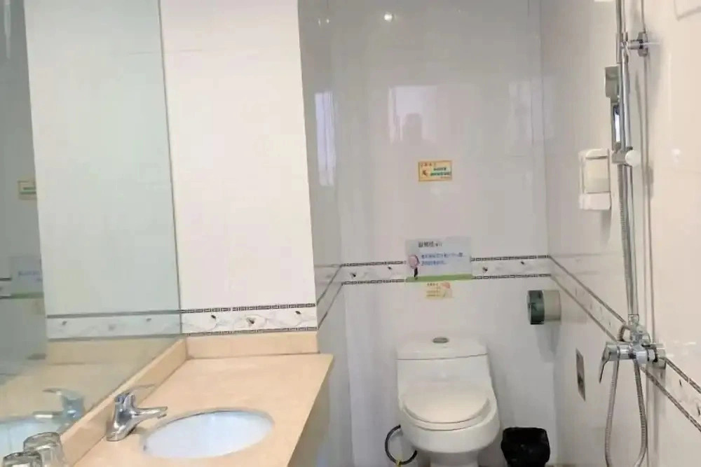 Zhongying Hotel