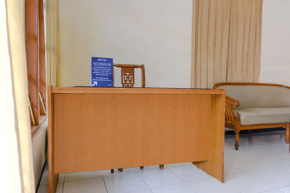 Madani Family Residence Syariah by OYO Rooms