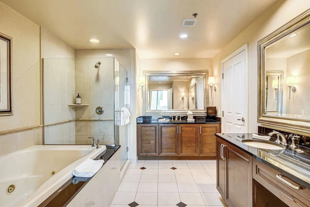 Stunning 1BR Strip Views w Balcony 17701