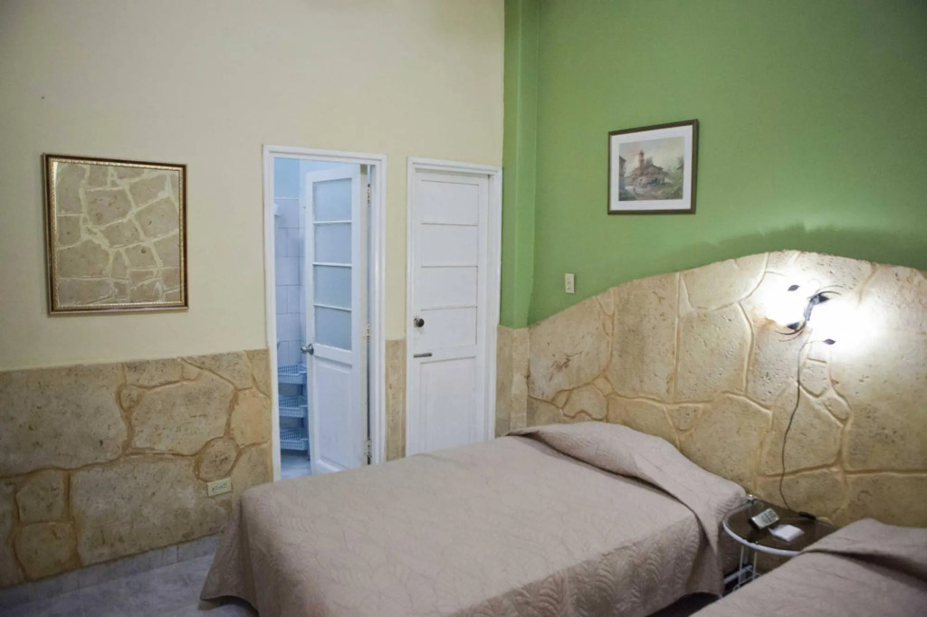 B&B Lupe - Room 1, A Perfect Bedroom At Havana