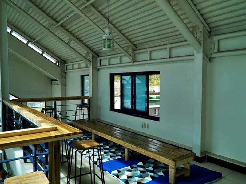 Second Lounge Guesthouse
