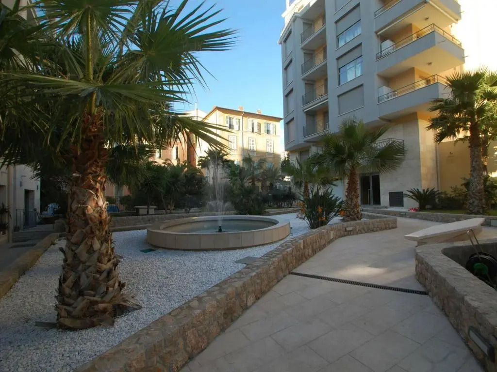 Appartement Menton, 2 pièces, 4 personnes - FR-1-196-200