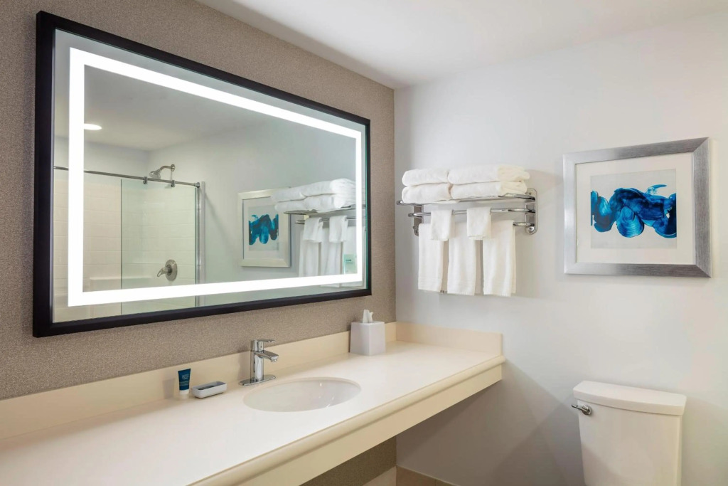 Four Points by Sheraton Norwood Conference Center