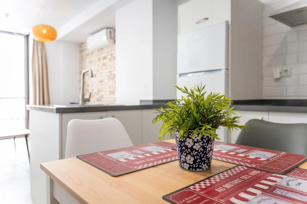 LA TRINIDAD SUITES