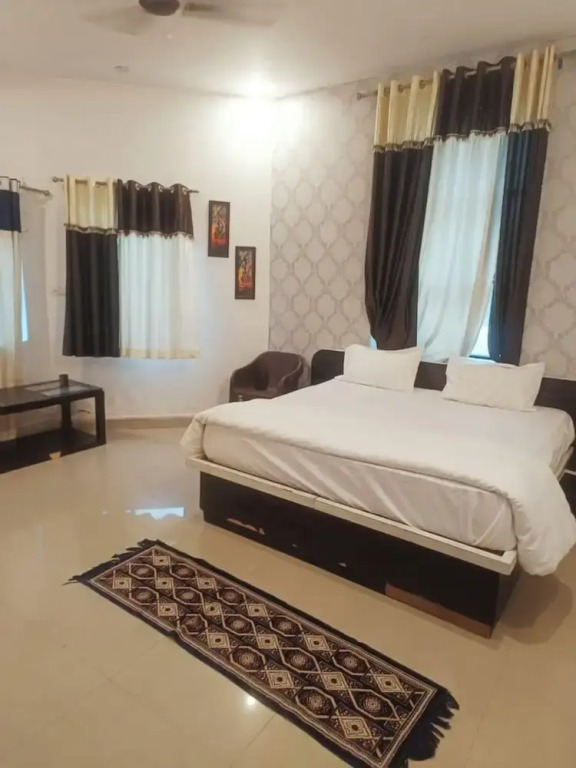 Quila Camps and Resort, Burja