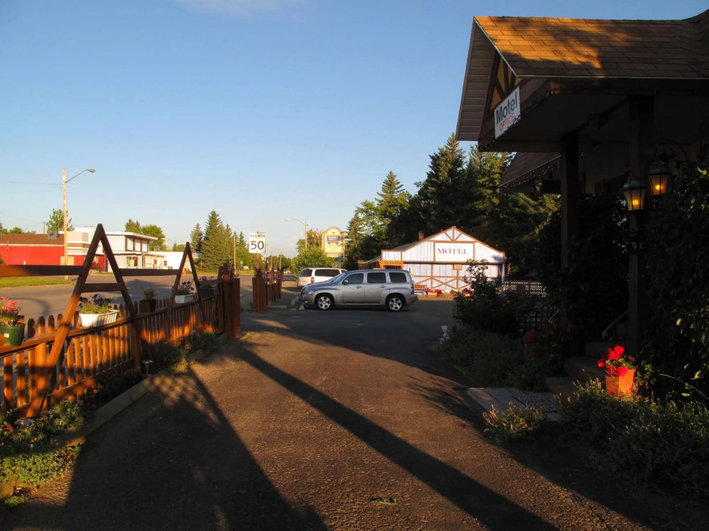 Blue Mountain Motel
