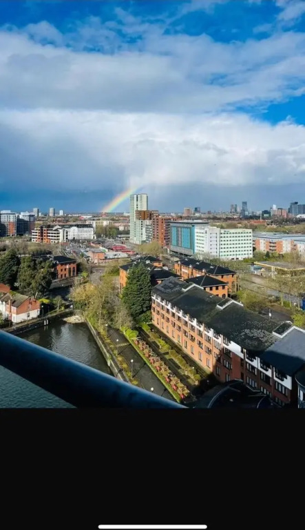Salford Serenity Apartment Near Clippers Quay