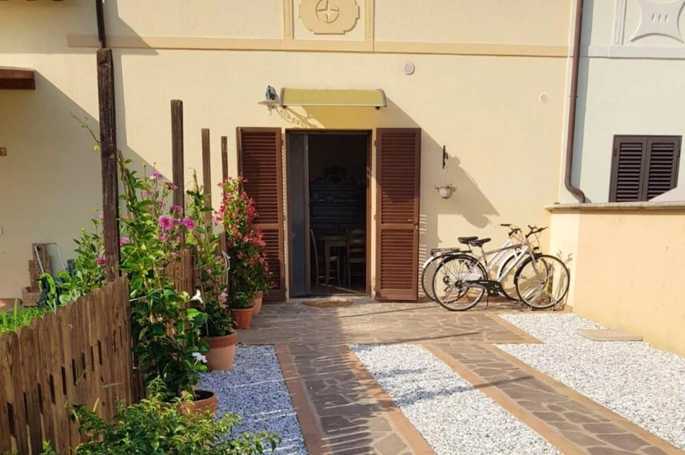 Apartment With one Bedroom in Cascina, With Shared Pool and Wifi - Near the Beach