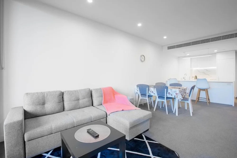 Stunning Comfy 2 Bed With Parking In Melbourne