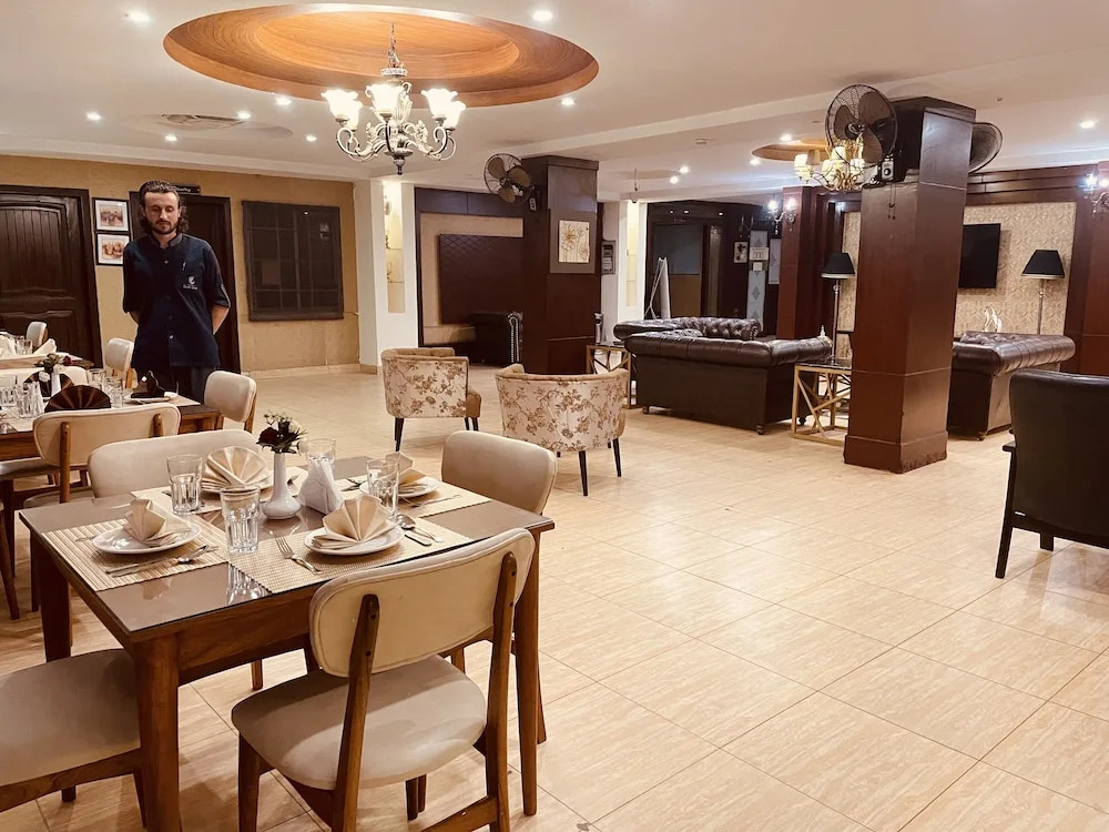 Hotel Grand Arena