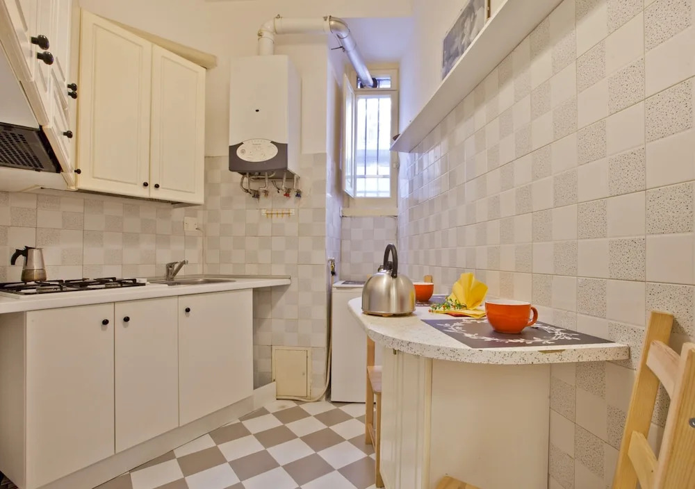 TRASTEVERE PALACE GUEST House