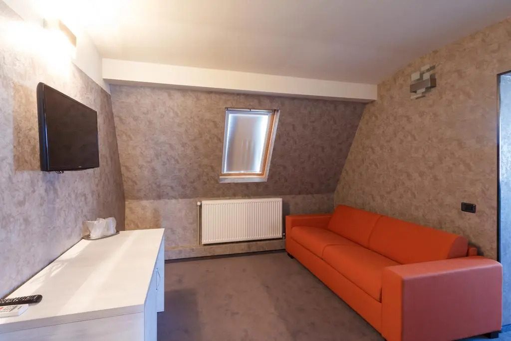 YMY HOTELS Târgu Jiu