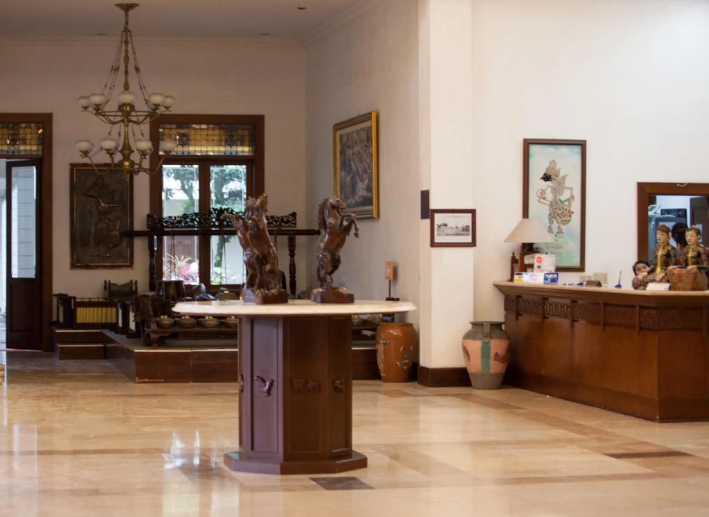 Kresna Hotel